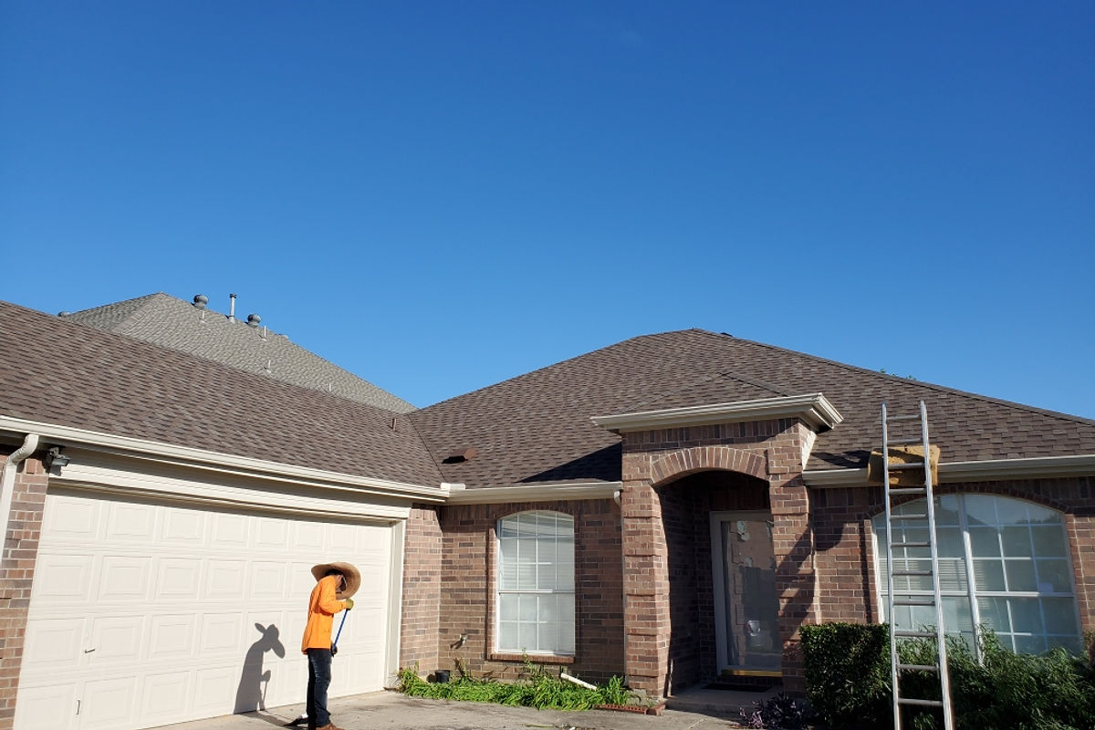 Commercial roofing contractor Fort Worth Texas - business roof installation and repairs DFW